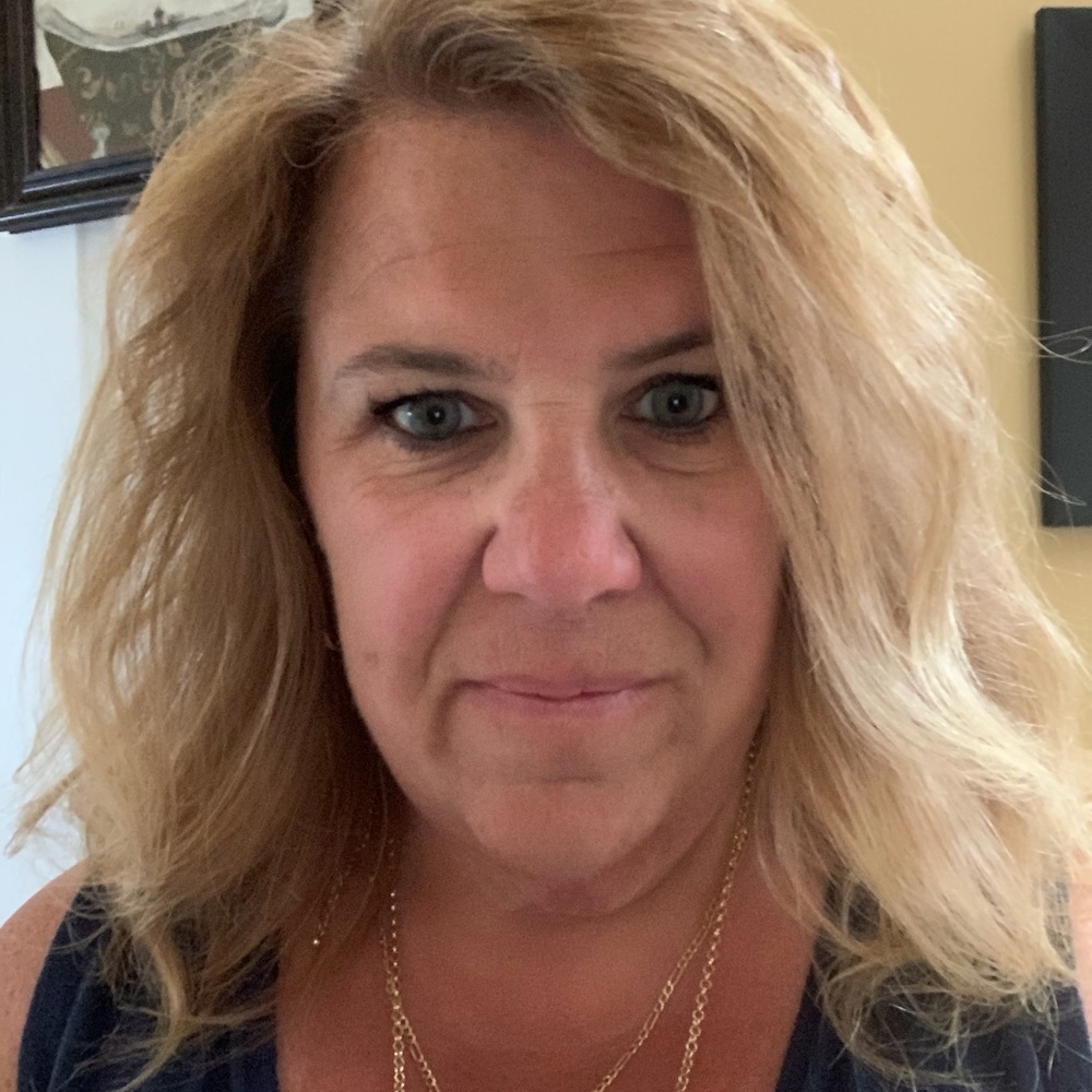 Meet your Posher, Julie